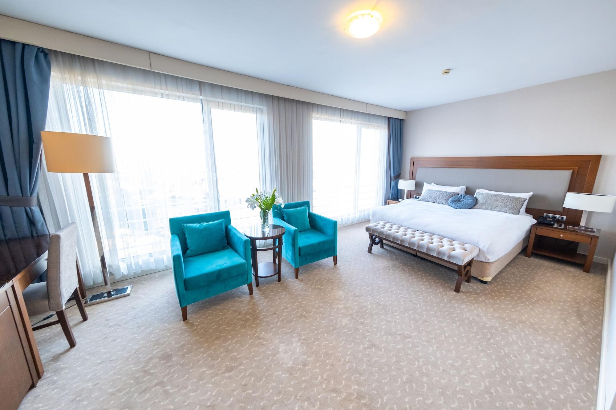 Miracle Istanbul Asia Airport Hotel & Spa Exterior photo A bedroom at the hotel