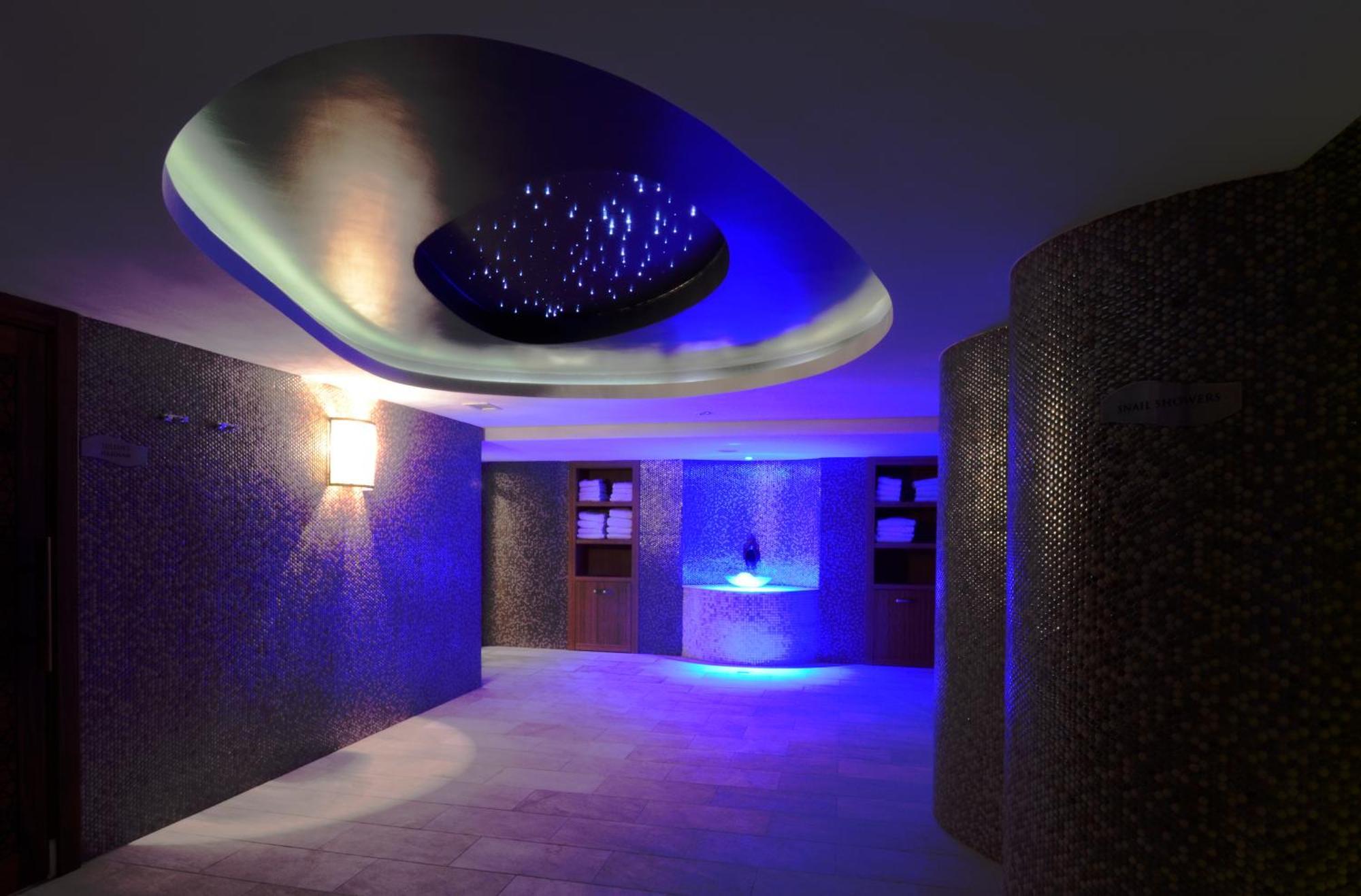Miracle Istanbul Asia Airport Hotel & Spa Exterior photo The spa at The Landmark