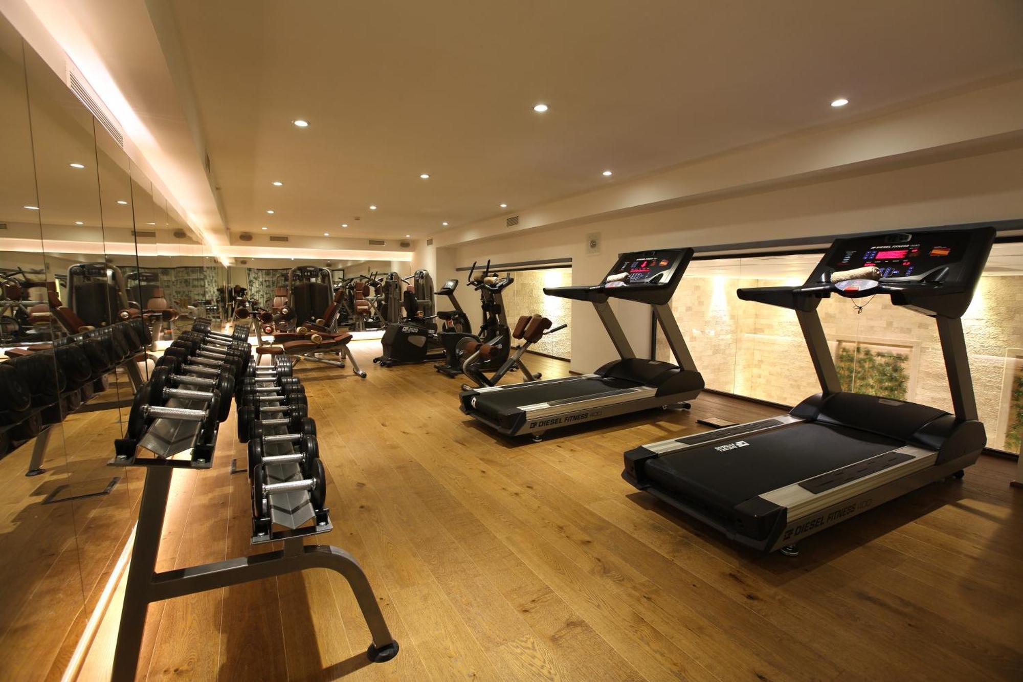 Miracle Istanbul Asia Airport Hotel & Spa Facilities photo The gym at the hotel