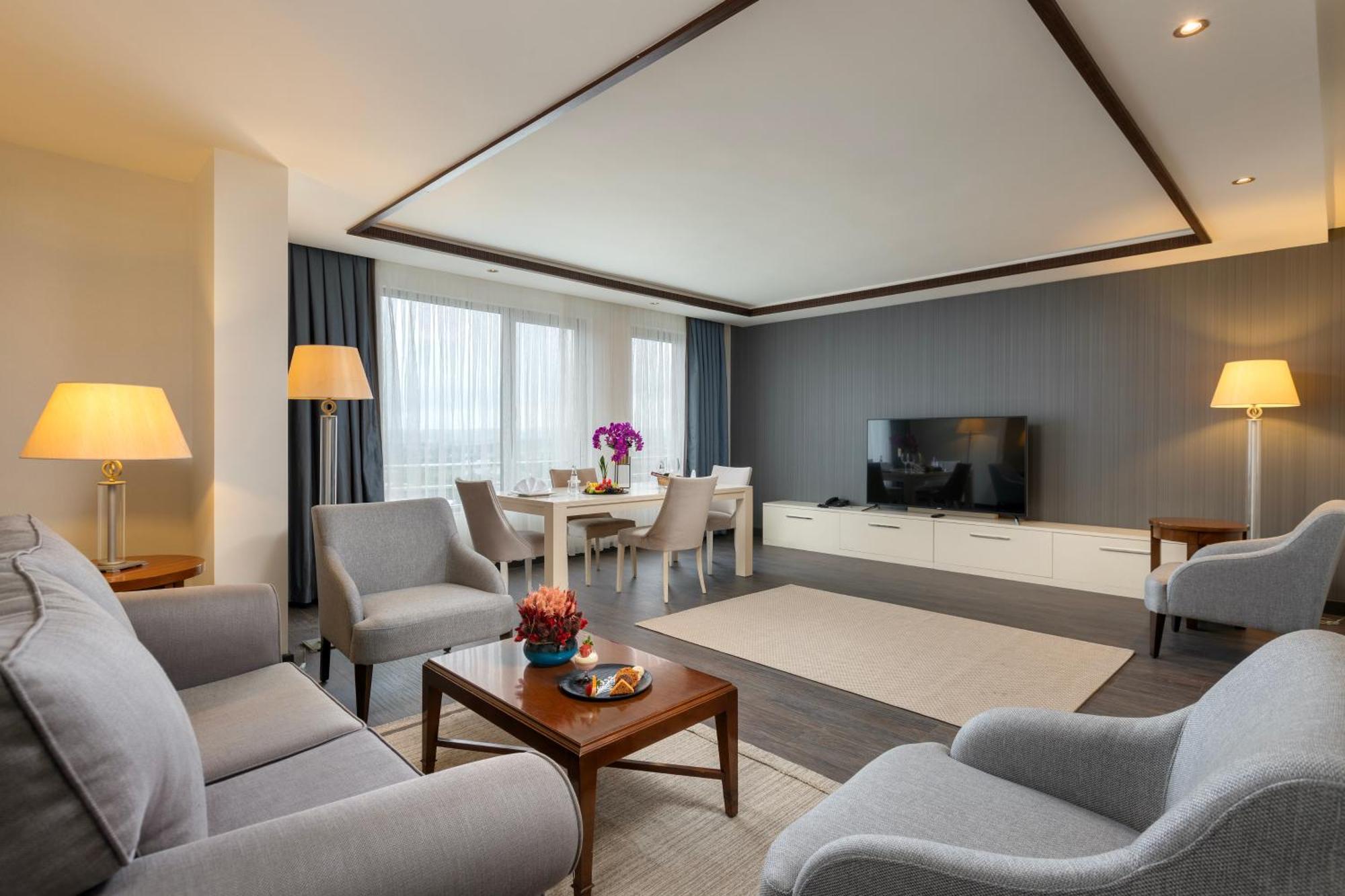 Miracle Istanbul Asia Airport Hotel & Spa Exterior photo